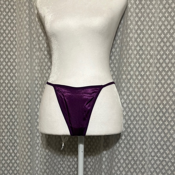NWOT Frederick’s of Hollywood panties - Picture 1 of 2
